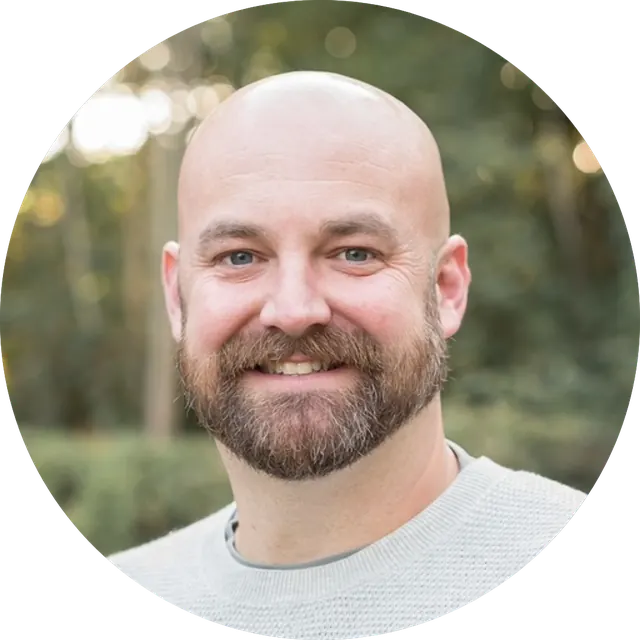 Headshot of Robert Lewis, Chief Operations Officer at LUCA.