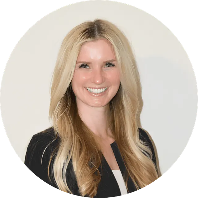 Headshot of Elizabeth Carter, CPA, Controller at LUCA.